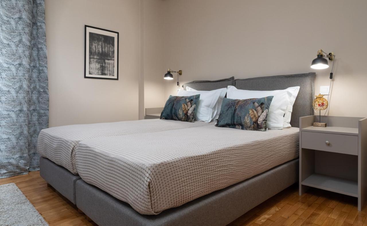 Absolute Xi Apartment Athens